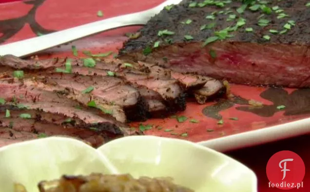 Stek z cebulą-kompot daktylowy