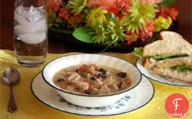 Zupa z kurczaka, kopru włoskiego i grzybów