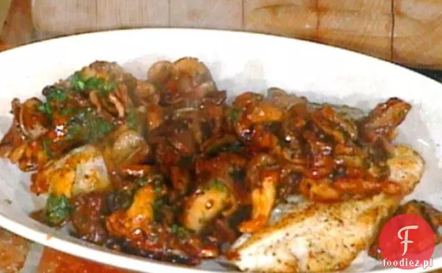 Grouper pieczony z grzybami: Grouper al Forno con Funghi Trifolati