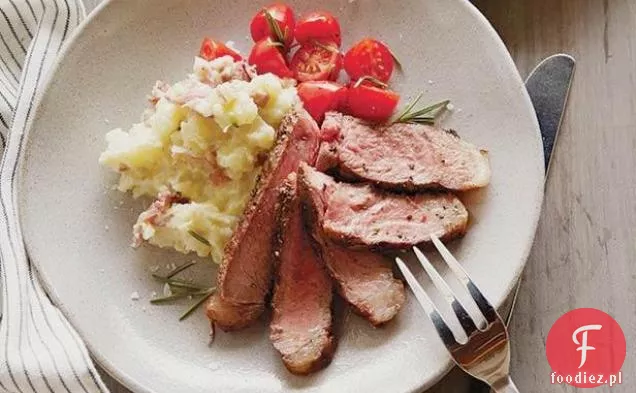 Grillowany stek z rozmarynem i czosnkiem