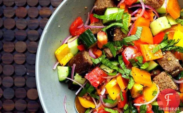 Summer ' s Last Hurrah Panzanella