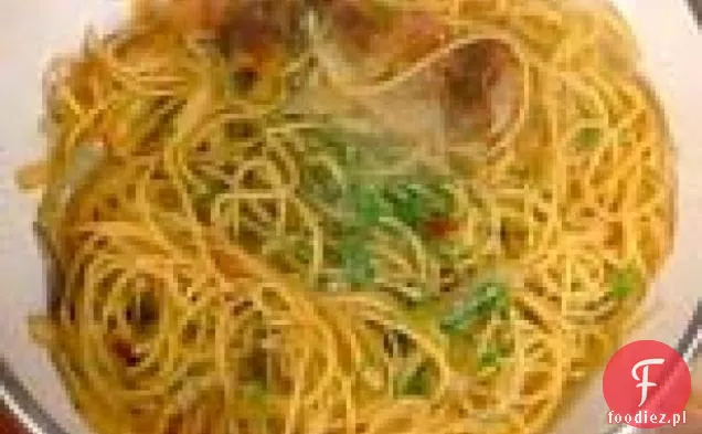 Spaghetti z czosnkiem, cebulą i pancettą: Spaghetti alla Gricia