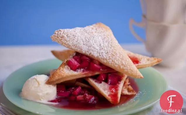 Napole truskawkowo-rabarbarowe z lodami Creme Fraiche