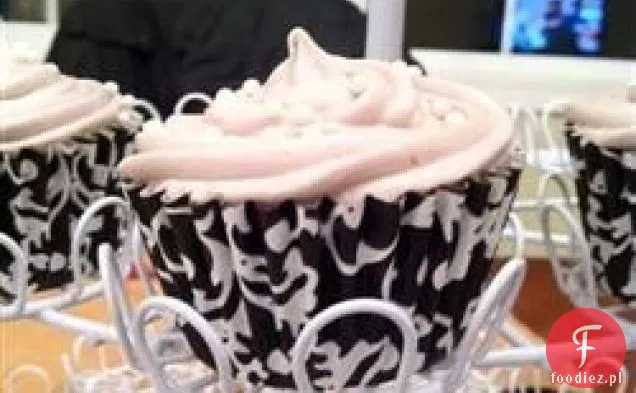 Biały tort Nany