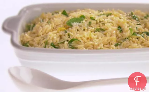 Orzo z miętowym sosem Salmoriglio