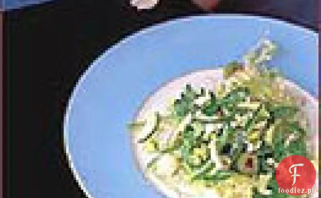 Sałatka z kalafiora, brokatu i Frisée z oliwkami