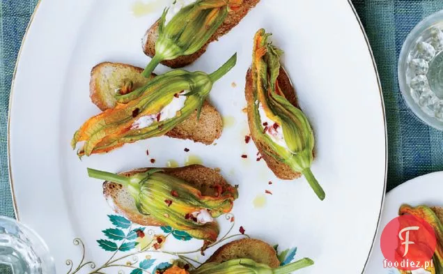 Kwiaty squasha z Pimento Ricotta