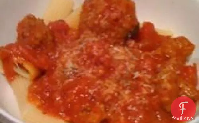 Domowy włoski sos babci i klopsiki
