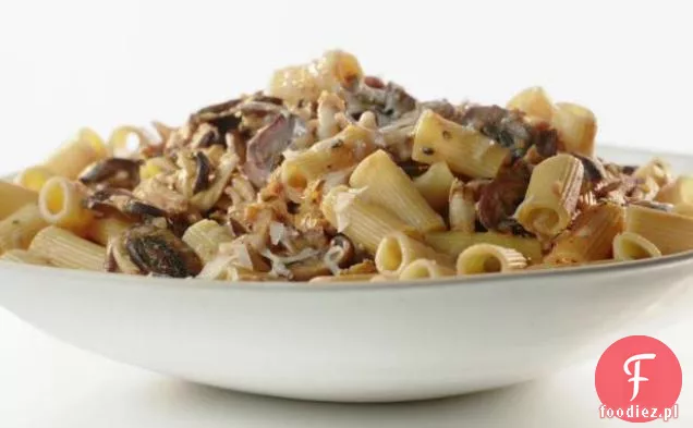 Kurczak z pieczarkami z Rigatoni
