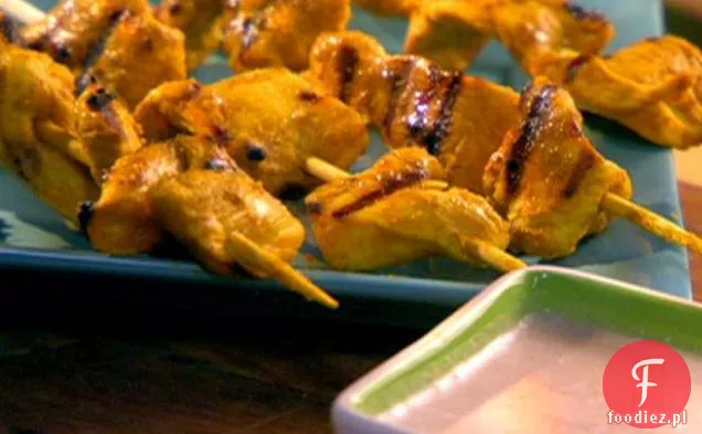 Grillowany kurczak Curry z sosem orzechowym