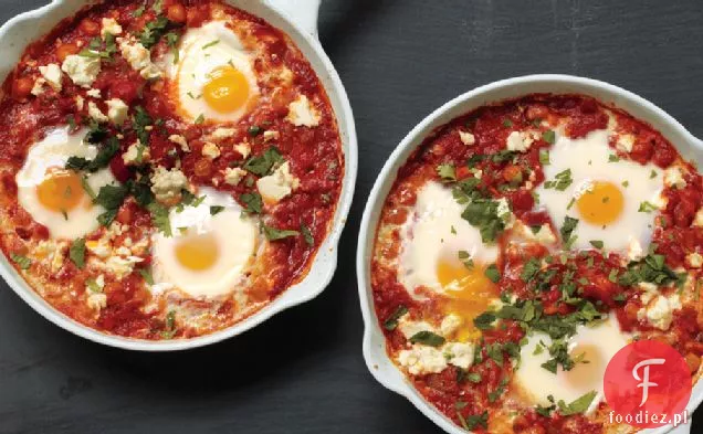 Jajka Gotowane W Sosie Pomidorowym Z Ciecierzycą I Fetą