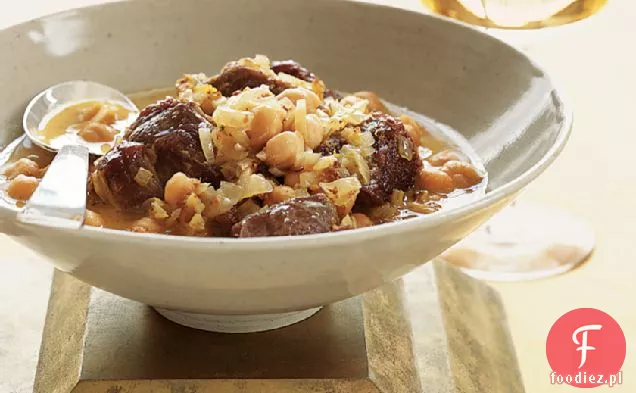 Gulasz z wieprzowiny i ciecierzycy z pomarańczą i kminkiem