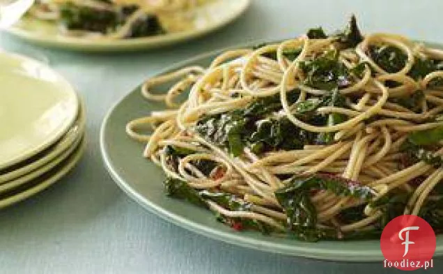 Spaghetti Czosnkowo-Olejowe Z Zieleniną