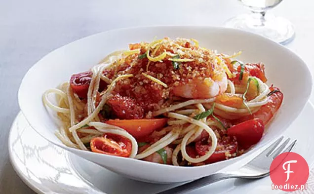 Spaghettini z krewetkami, pomidorami i okruchami Chile