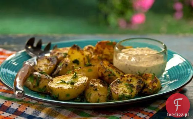 Musztarda Aioli grillowane ziemniaki z drobnymi ziołami