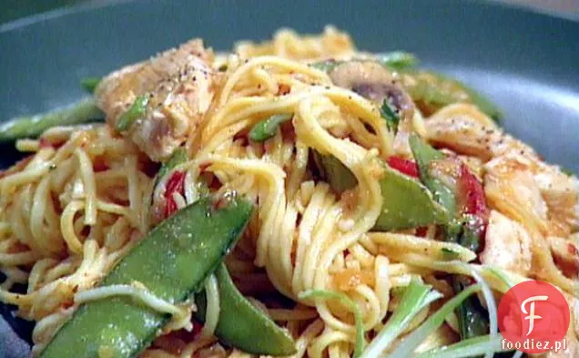 Pikantny Kurczak Pomarańczowy Lo Mein