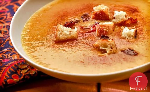 Puree z ciecierzycy z chrupiącymi grzankami (crema De Garbanzos Con Pan