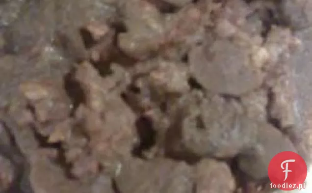 Kiełbasa wędzona w pieczarkowym sosie winnym