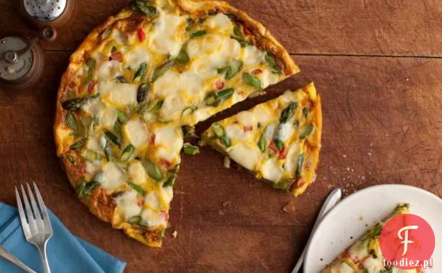 Frittata ze szparagami, pomidorem i Fontiną