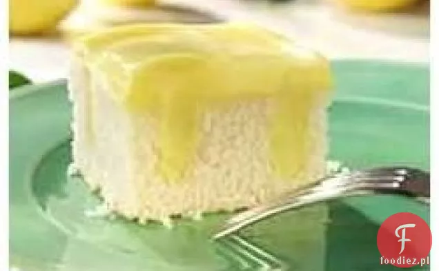 Cytrynowy Pudding Poke Cake