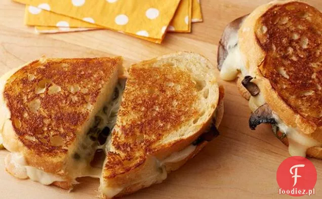 Pieczone Poblano i pieczarkowy ser Grillowany