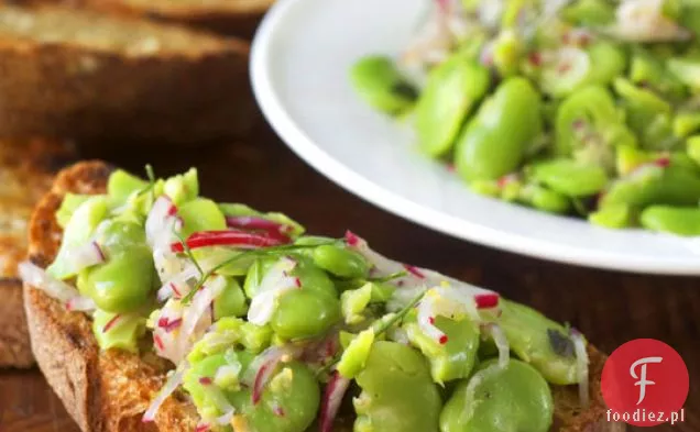 Fasola Fava I Rzodkiewka Bruschetta