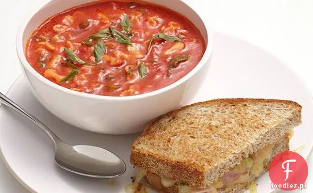 Zupa Ze Świeżych Pomidorów Z Grillowanym Serem