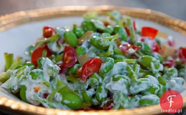 Sałatka z Edamame i karmelizowaną cebulą