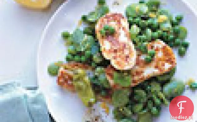 Skwierczący Ser Halloumi Z Fasolą Fava I Miętą