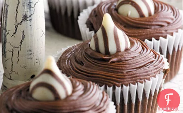 2-Kiss Cupcakes