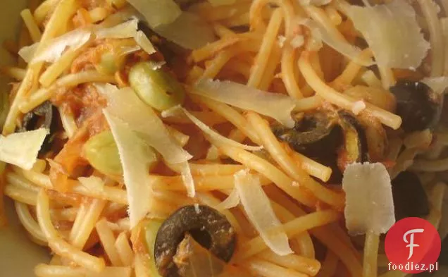 Spaghetti Z Tuńczykiem Z Fasolą Fava