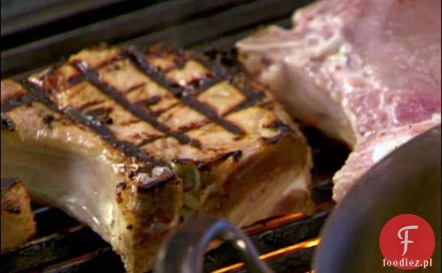 Kotlety wieprzowe solone z miękkim Parmigiano Polenta