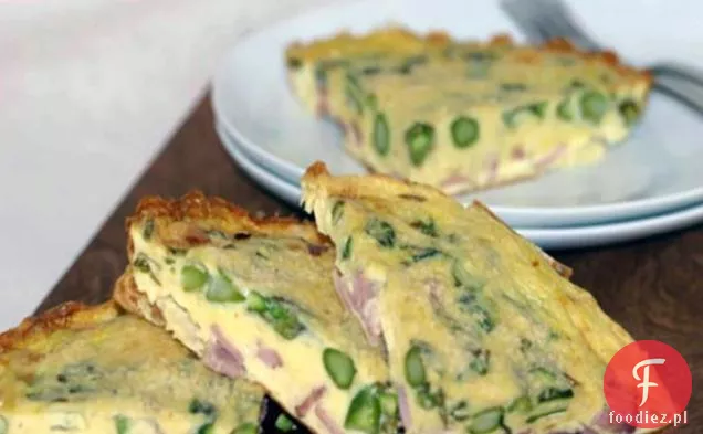 Szparagi, boczek Kanadyjski i ser Frittata: Low Carb