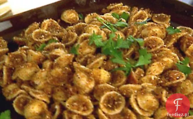 Orecchiette z kiełbasą z indyka i brokułami Rabe