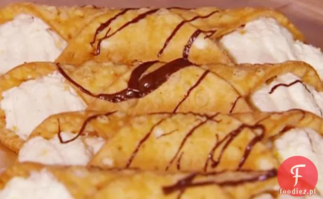 Cannoli z czekoladową mżawką