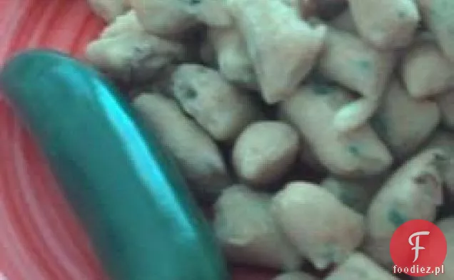 Pikantny Makaron Ziemniaczany (Bataka Sev)