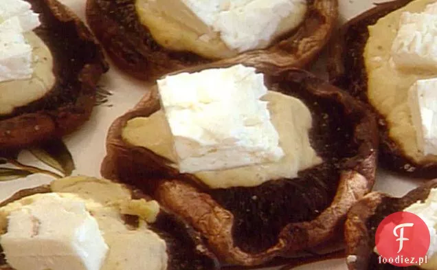 Grillowane grzyby Portobello z hummusem i serem Feta
