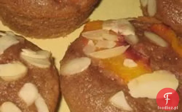 Ciasteczka z brzoskwiniami i śmietaną