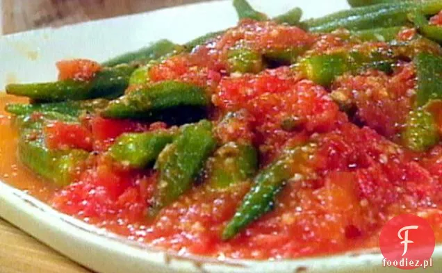 Świeża Okra z pomidorami i imbirem