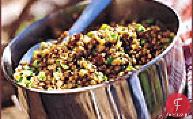 Sałatka z soczewicy z oliwek i suszonych pomidorów