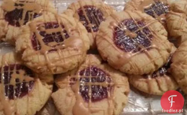 Masło orzechowe i galaretka Thumbprint Shortbread Cookies