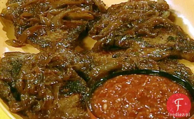 Steki Delmonico z cebulą balsamiczną i sosem Stekowym
