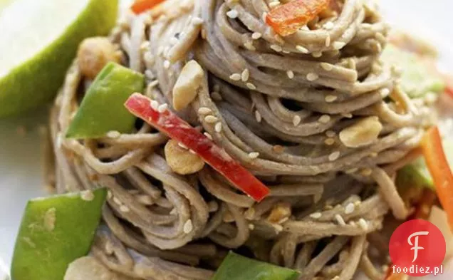 Pikantny Orzechowy Makaron Soba