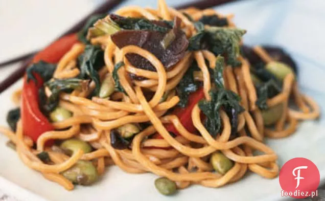 Warzywo Lo Mein z edamame i musztardą