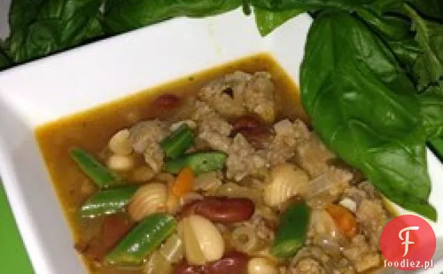 Zupa fasolowo-makaronowa