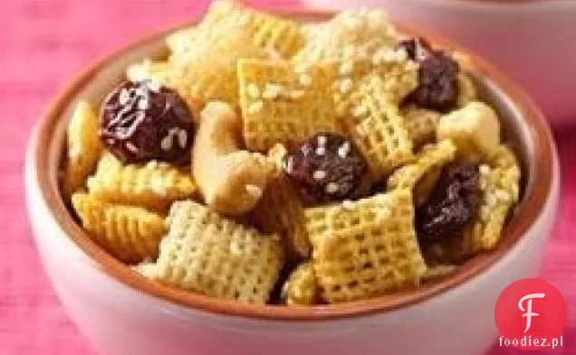 Chex ® Honey Nut Cherry Crunch