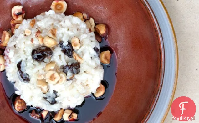 Śniadanie Risotto Z Wiśniami I Syropem Pinot Noir