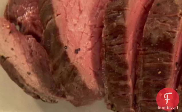 Wolno pieczony Filet z wołowiny i bazylii parmezan majonez