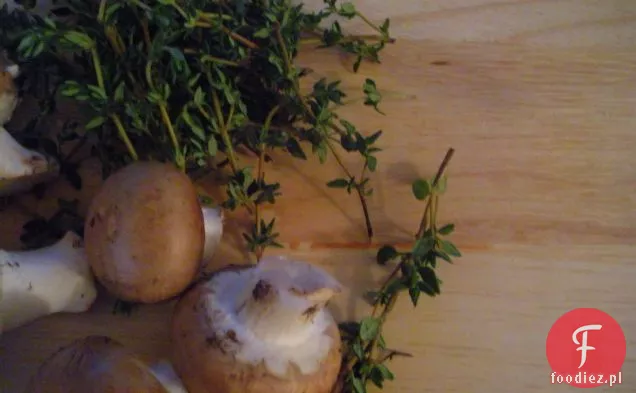 Grzybowo-Tymiankowe Risotto Z Udami Kurczaka