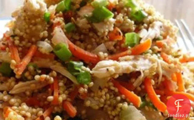 Quinoa Pilaf z rozdrobnionym kurczakiem